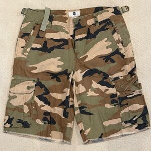 Men's GAP Camouflage Cargo Shorts size 36